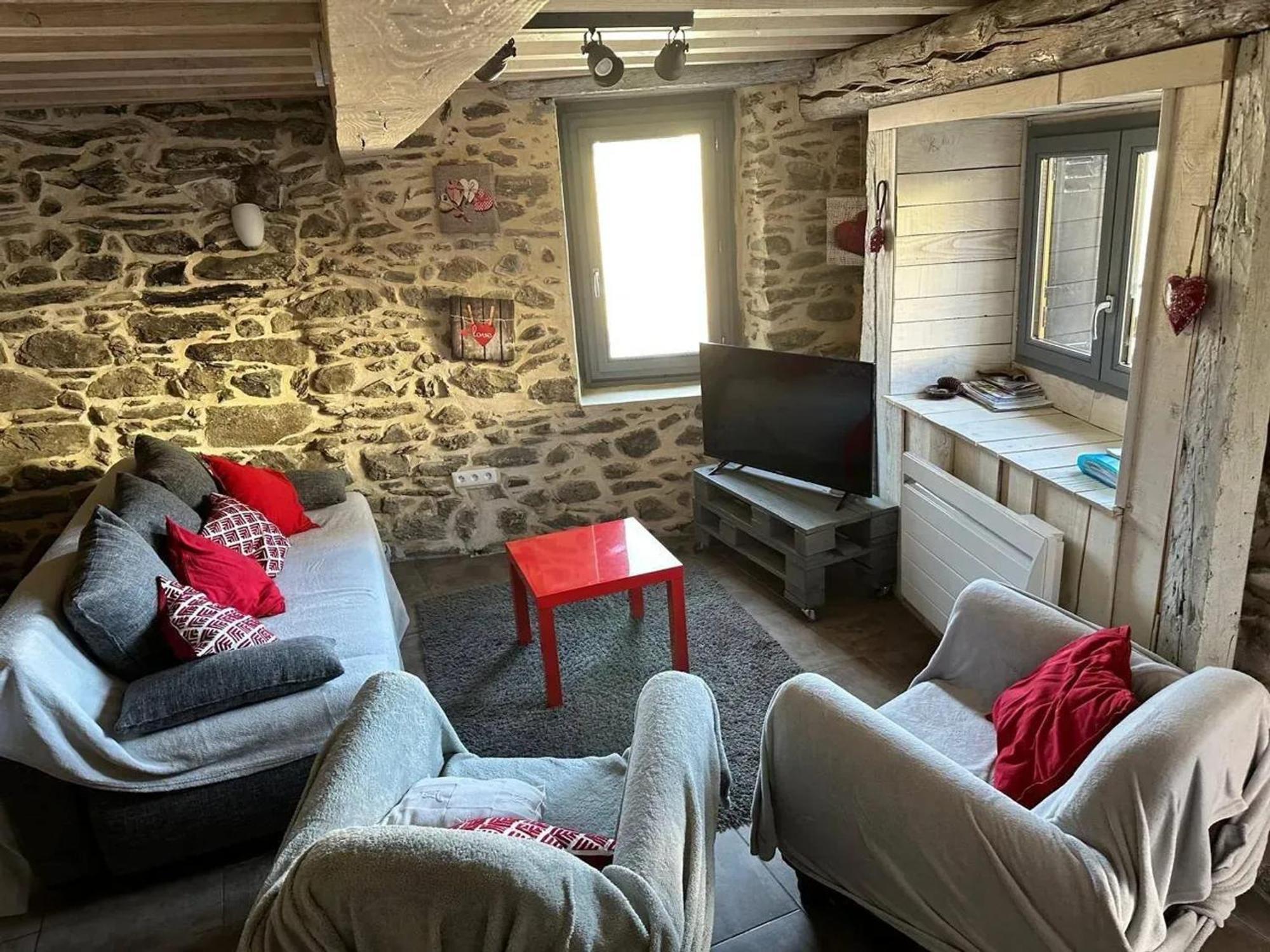 Chalet Confortable A Ascou Avec Vue Sur La Montagne Luaran gambar
