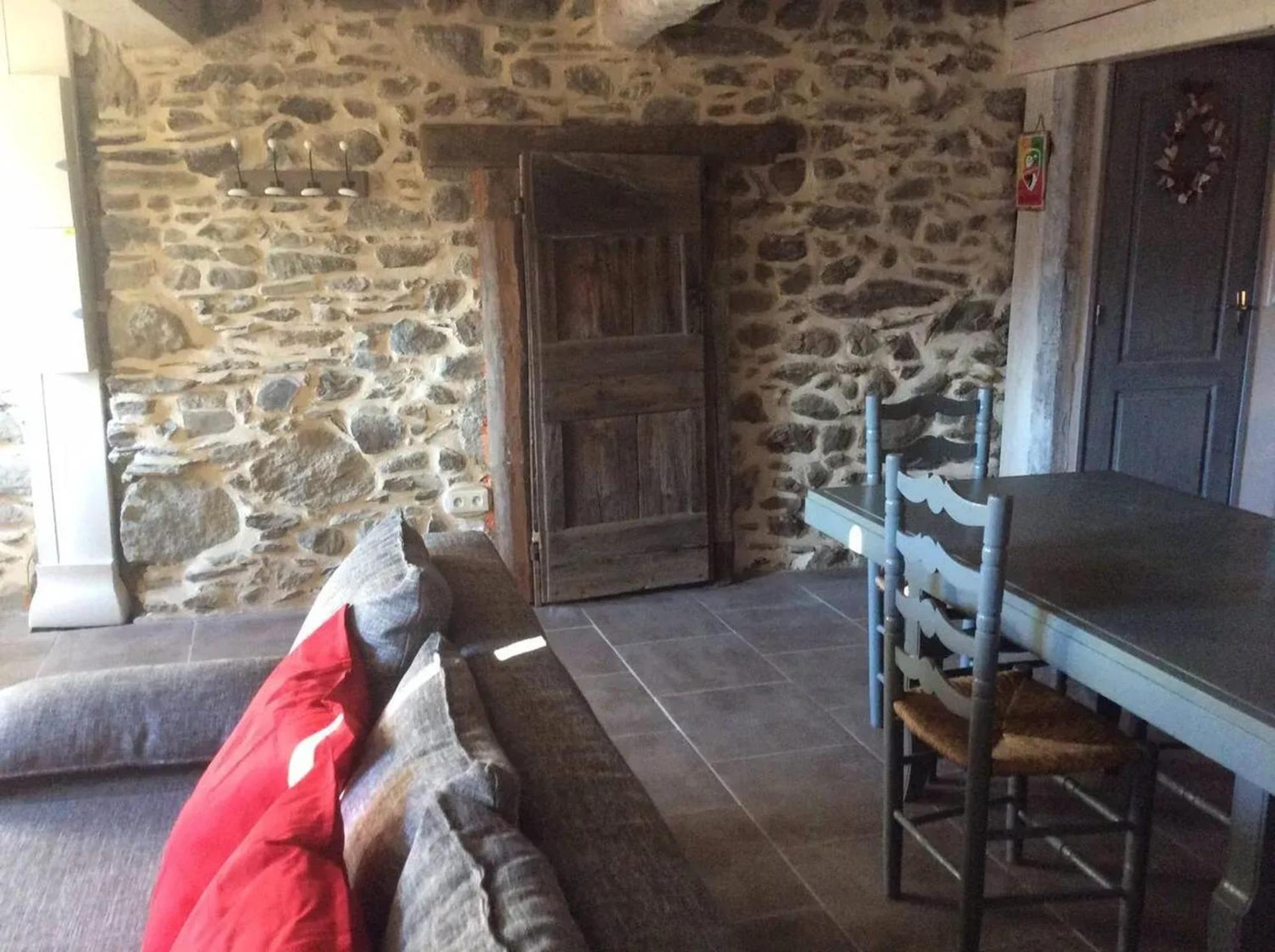 Chalet Confortable A Ascou Avec Vue Sur La Montagne Luaran gambar